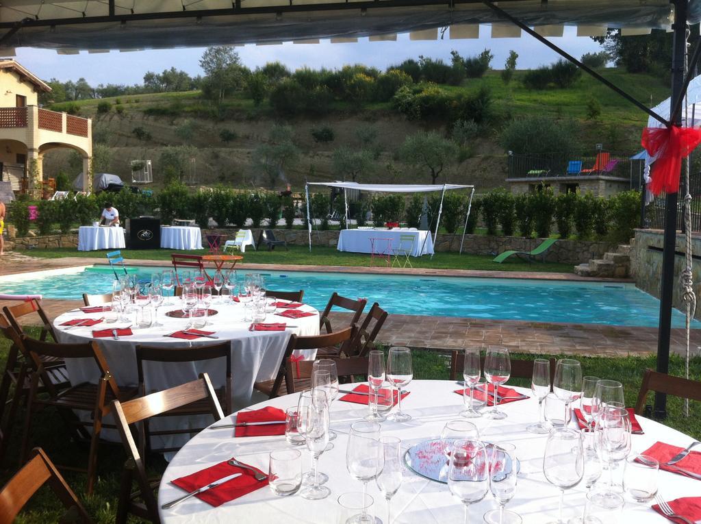 Borgo Le Capannelle Apart otel Castel Ritaldi Dış mekan fotoğraf