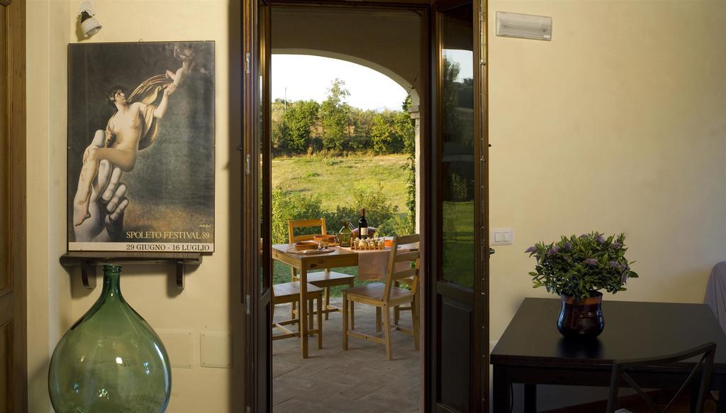 Borgo Le Capannelle Apart otel Castel Ritaldi Dış mekan fotoğraf